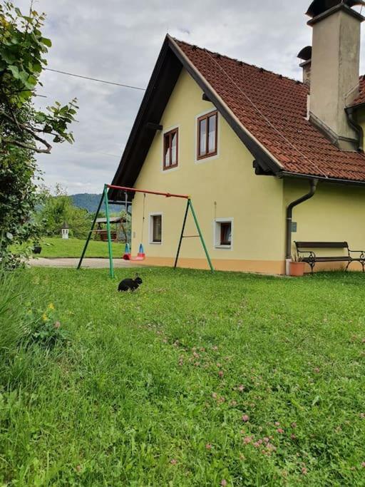 Charmantes Ferienhaus In Bester Lage Keutschach am See Luaran gambar
